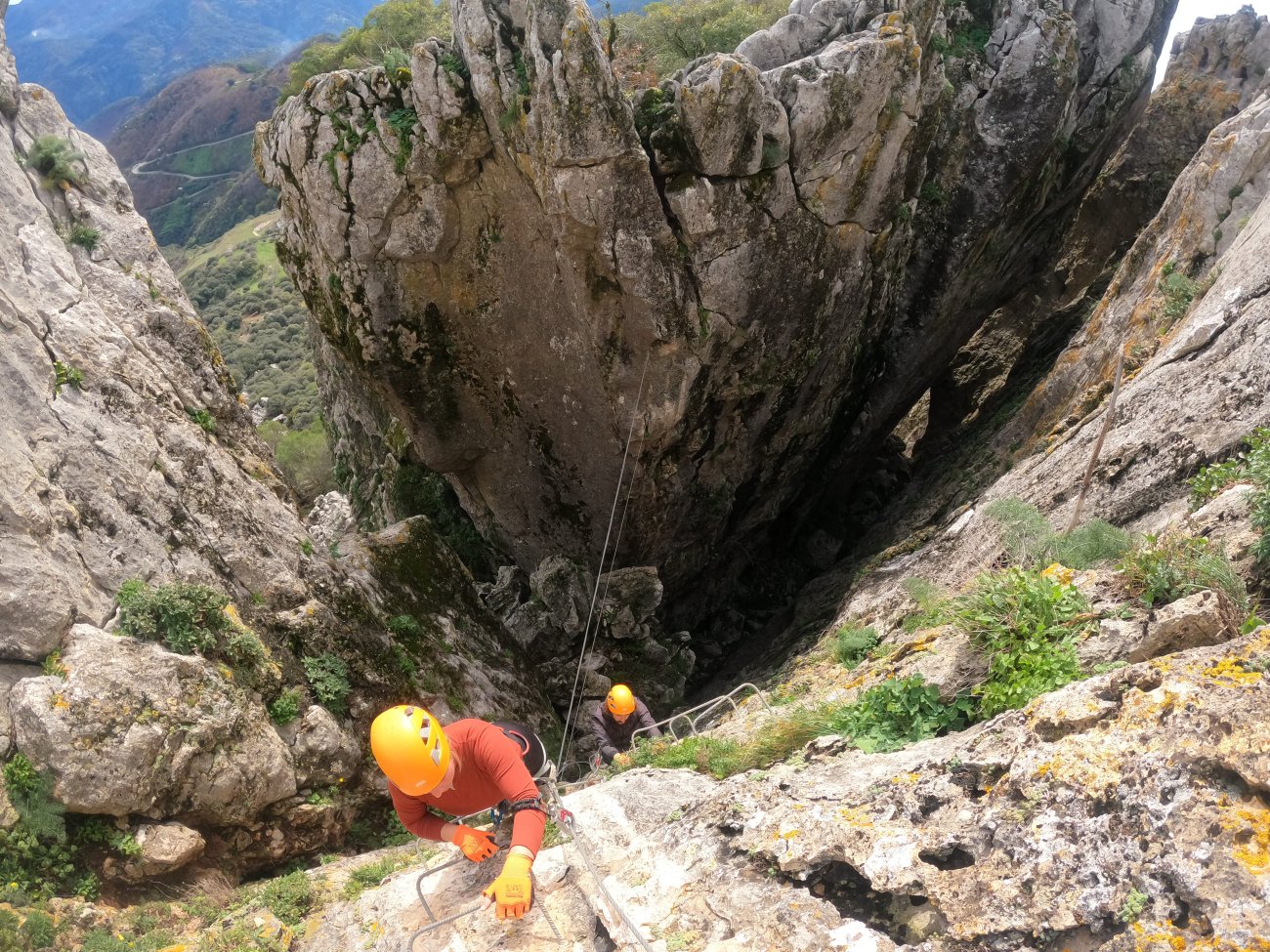 Iniciación a la vía ferrata en Benalauría