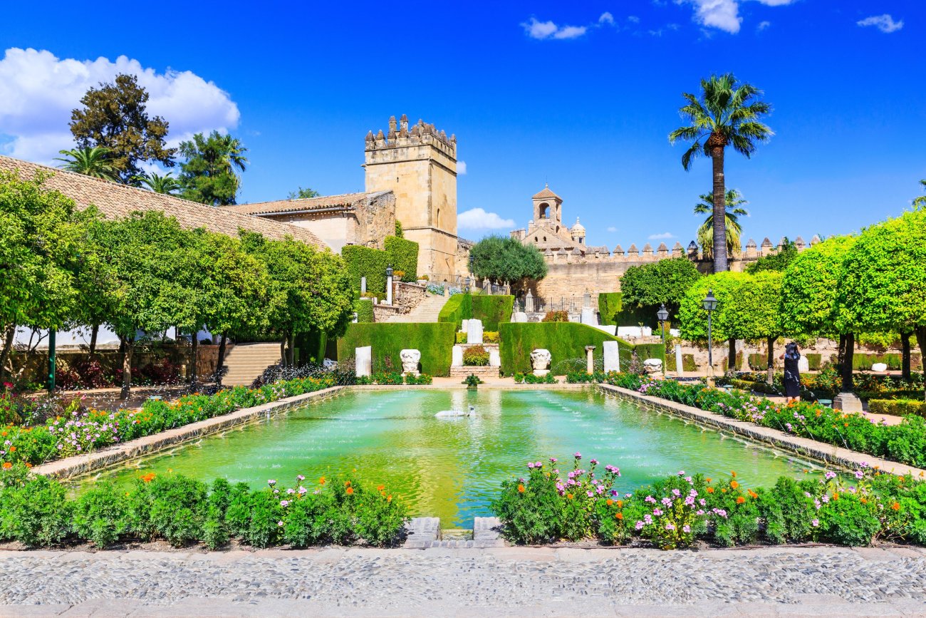 Guided tour of the Alcazar of the Christian Kings